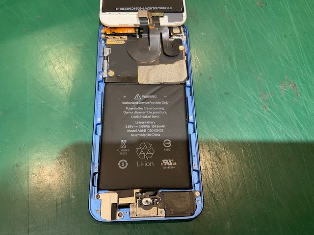 iPod Touch6 (アイポッド）　バッテリー交換修理　スマホ修理工房イオン北浦和店
